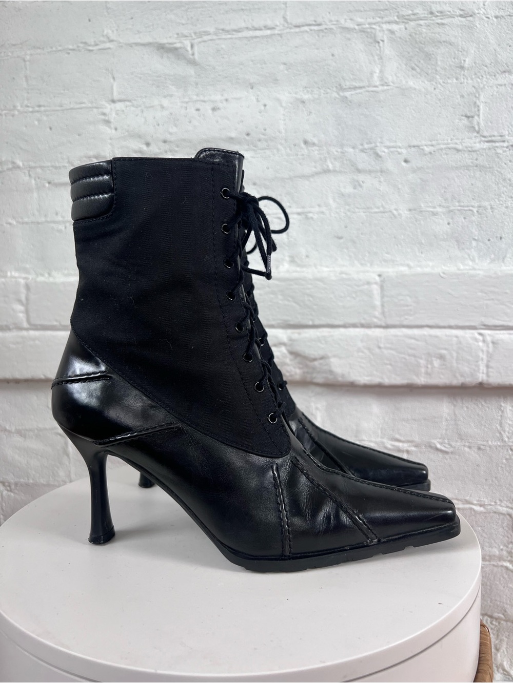 Stuart Weitzman Lace Up Pointy Toe Boots Black Granny Size 7